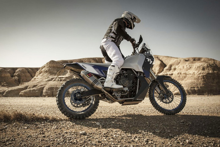 Yamaha T7 Tenere Concept mungkin debutan paling menarik. Berbahan baku super ringan, komponen high-spec plus mesin hybrid dua silinder paralel paralel-twin. Legenda di ajang Rally Paris-Dakkar tetap dipersembahkan untuk offroader rider serius.