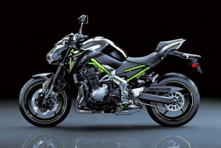 Kawasaki menghadirkan konsep final dua streetfighter terbarunya, Z650 dan Z900. Paling lambat akhir ini, keduanya akan masuk jalur produksi massal.