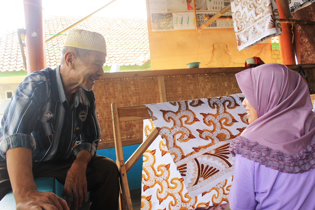 Tengok Batik Pakidulan Bermotif Khas Geopark Ciletuh