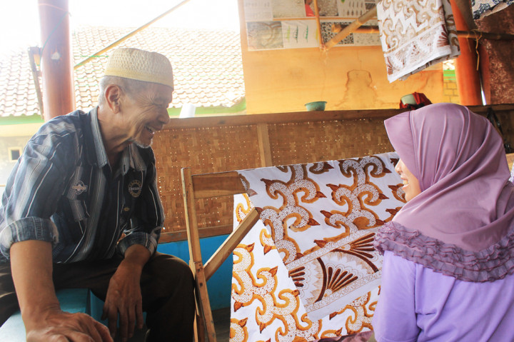 Tengok Batik Pakidulan Bermotif Khas Geopark Ciletuh