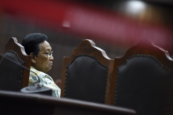 Gubernur DI Yogyakarta Sri Sultan HB X menghadiri sidang uji materi Undang-undang tentang Keistimewaan DIY di Mahkamah Konstitusi, Jakarta, Kamis (17/11/2016).