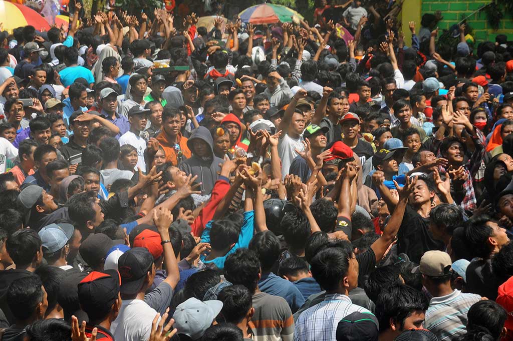 Tradisi Yaa Qawiyyu yang dilaksanakan turun temurun tersebut digelar untuk mengenang Ki Ageng Gribig sebagai ulama penyebar agama Islam di Klaten pada abad-17 serta sebagai wujud rasa syukur serta memohon kekuatan dan perlindungan kepada Tuhan.