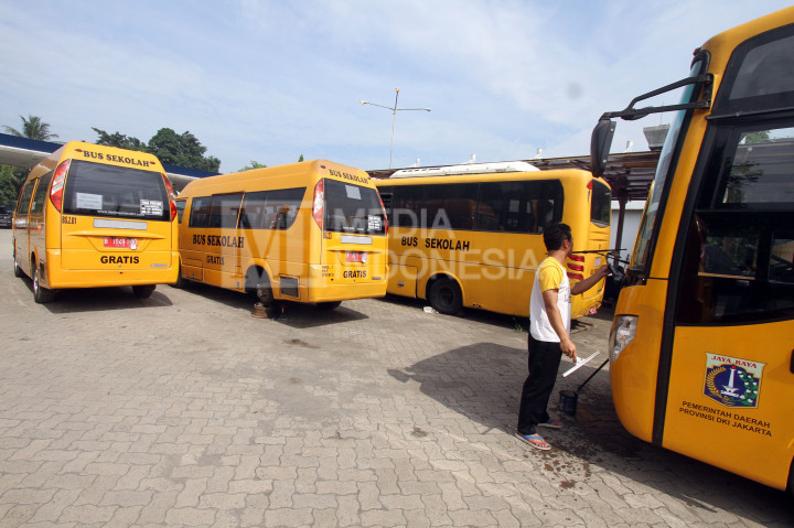 Pemprov DKI Sediakan 20 Unit Bus Sekolah di RPTRA