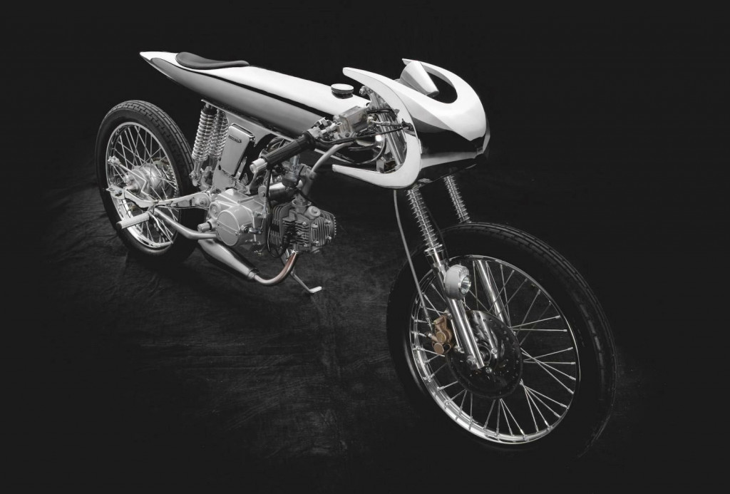 Bandit9 EVE Mark II dibangun dari Honda CB-90 (1965-1970) tua yang populasinya tergolong banyak di Vietnam.