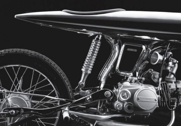 Mengambil siluet peluru kendali, sosok sederhana Bandit9 EVE Mark II ini berupa silinder tangki bahan bakar yang panjang. Lekukan sadel dan ekornya seolah menyatu dengan tangki.