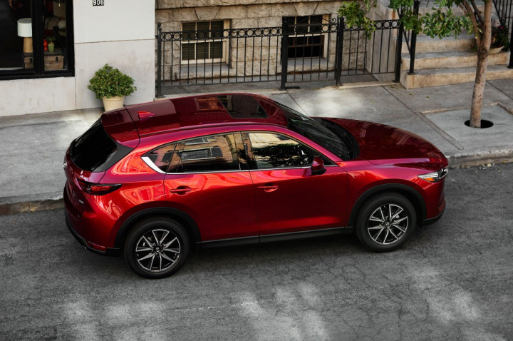 Generasi pertama Mazda CX-5 diproduksi pada November 2011. Kurang dari bulan kemudian, sebanyak hampir dua juta unit ludes diserap pasar.