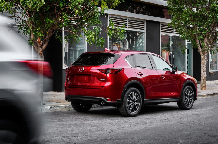 Di antara seluruh line-up produknya, Mazda CX-5 merupakan terlaris ke dua setelah Mazda3. Lima tahun terakhir seperempat volume penjualan tahunan global produk Mazda berasal dari CX-5.