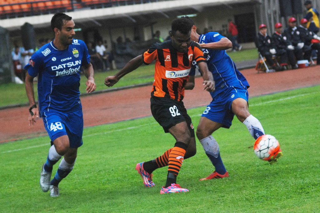 Dengan hasil ini, Persib naik ke peringkat tujuh klasemen dengan 47 poin. Sementara Perseru Serui tertahan di peringkat 11 dengan 40 poin.
