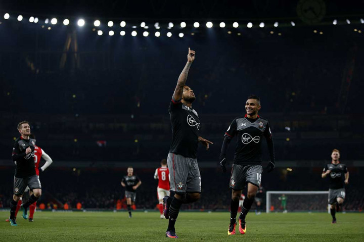 Ryan Bertrand menggandakan keunggulan Soton menjadi 2-0 pada menit ke-38.AFP