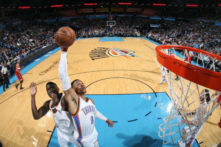 Russell Westbrook selesai dengan 35 poin, 14 rebounds dan 11 assists untuk mencetak triple-double kesembilan musim ini dan 46 dalam karirnya.