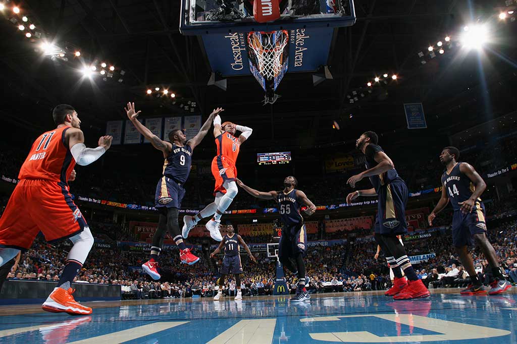 Russell Westbrook selesai dengan 28 poin, 17 rebound dan 12 assist.