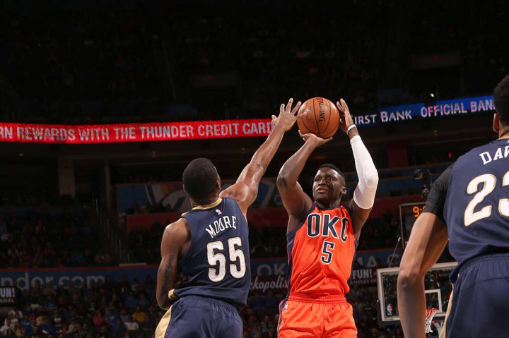 Dan Victor Oladipo menambah 15 poin untuk Thunder.
