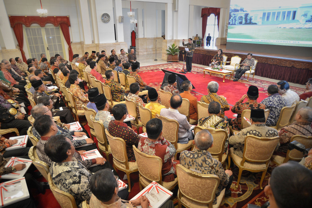Presiden Joko Widodo menjelaskan petunjuk pelaksanaan Daftar Isian Pelaksanaan Anggaran (DIPA) Kementerian/Lembaga (K/L) APBN tahun 2017.