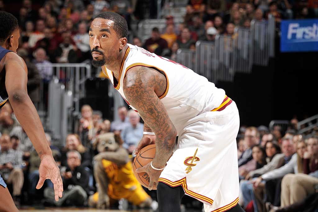 Sementara J.R. Smith mengisi kekosongan yang ditinggalkan oleh Irving dengan raihan 23 poin yang meliputi enam tembakan tiga angka.