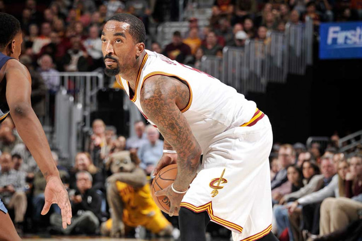 Sementara J.R. Smith mengisi kekosongan yang ditinggalkan oleh Irving dengan raihan 23 poin yang meliputi enam tembakan tiga angka.