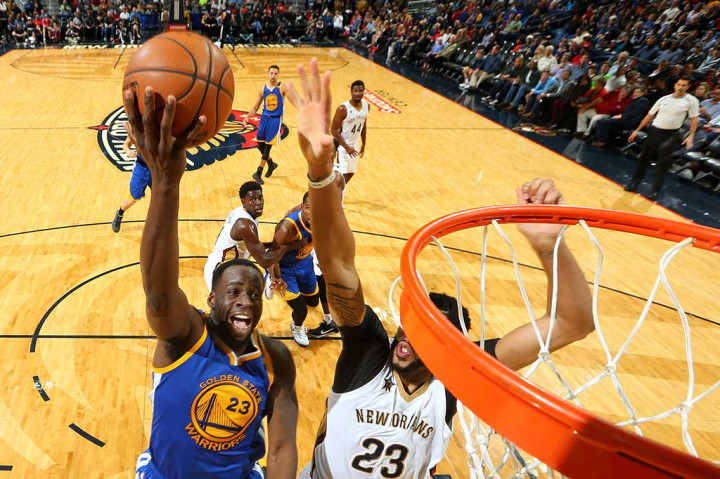 Dan Draymond Green mencatat triple-double dengan 12 poin, 12 rebound dan 10 assist.