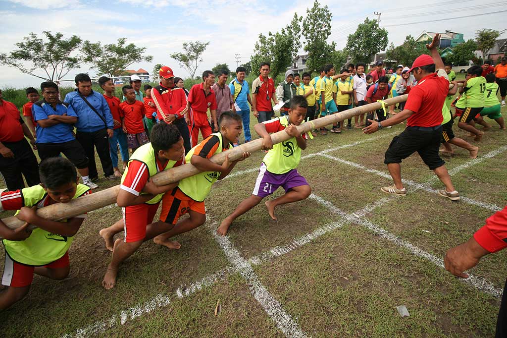 Puluhan SD Ikuti Kompetisi Olahraga Tradisional