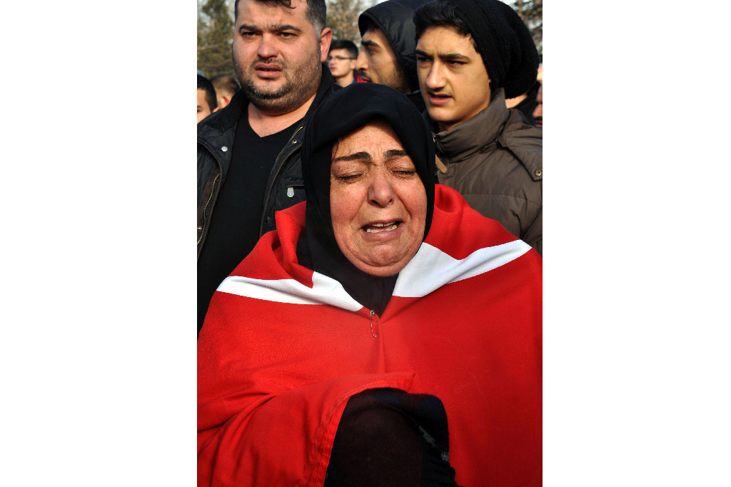Ledakan bom ini terjadi sepekan setelah 44 orang tewas oleh serangan bom di Istanbul yang diklaim gerilyawan Kurdi.