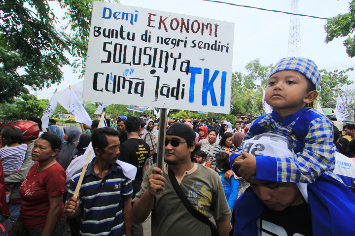 Ratusan Buruh Migran di Indramayu Gelar Unjuk Rasa