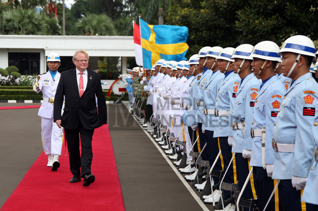 Menteri Pertahanan Kerajaan Swedia Carl Anders Peter Hultqvist tiba di Kantor Kementerian Pertahanan, Medan Merdeka Barat, Jakarta.