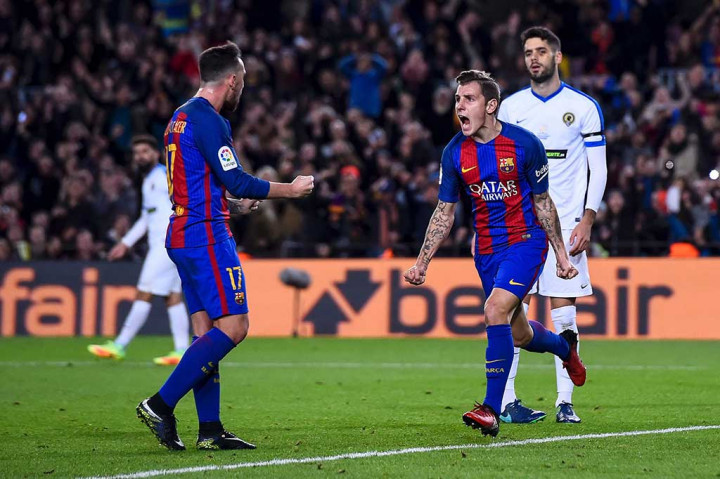 Mendominasi jalannya pertandingan, namun Barcelona baru bisa memecah kebuntuan pada menit ke-37 lewat sepakan Luca Digne.