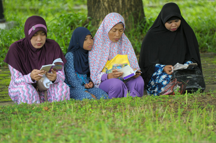 Warga Berdoa Peringati 12 Tahun Tsunami Aceh