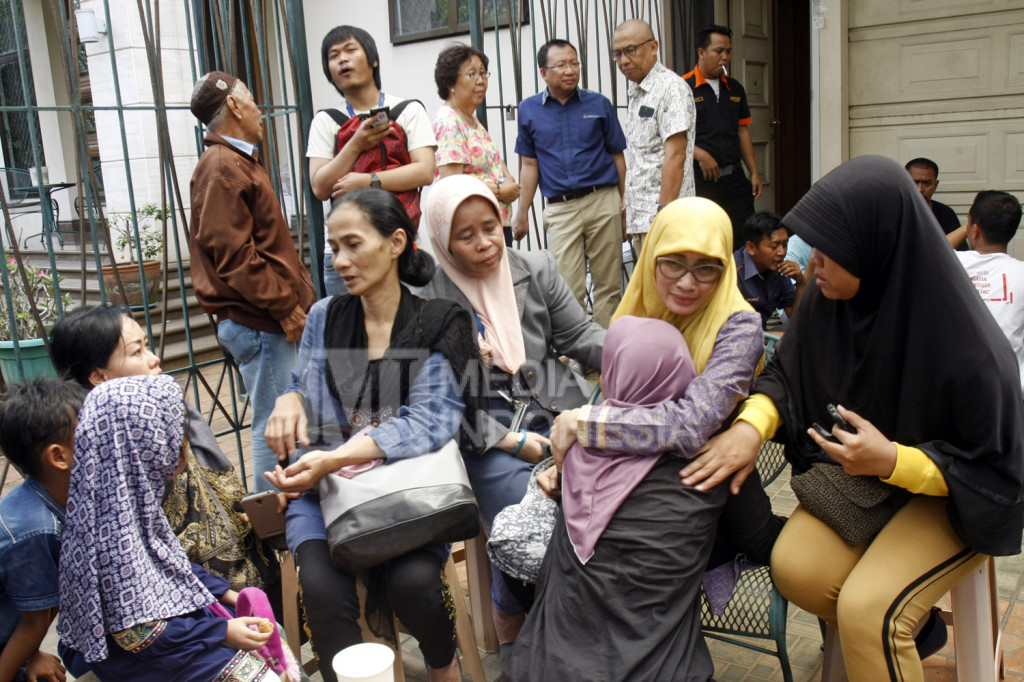 Suasana duka menyelimuti keluarga korban pembunuhan di Perumahan Pulomas Utara, Pulogadung, Jakarta Timur.
