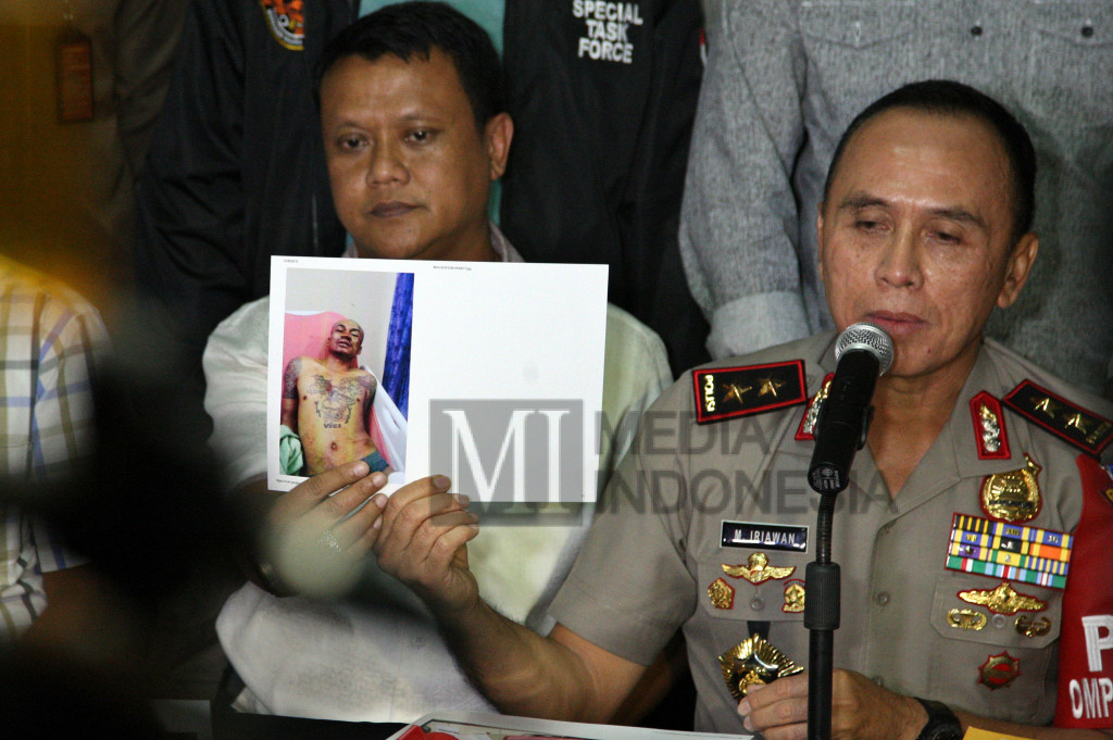 Sementara Erwin Situmorang mengalami luka karena ditembak kakinya saat penangkapan dan masih dalam perawatan.