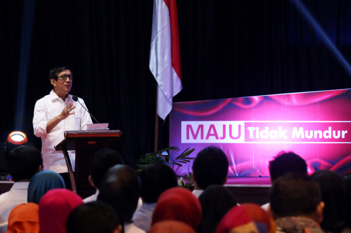 Menteri Hukum dan Hak Asasi Manusia, Yasonna Laoly memberikan paparan saat peresmian pelayanan kekayaan intelektual berbasis elektronik.