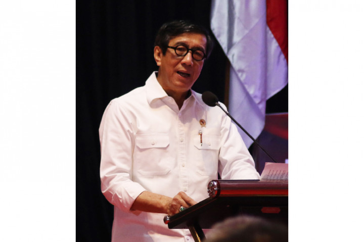Menteri Hukum dan Hak Asasi Manusia, Yasonna Laoly memberikan paparan saat peresmian pelayanan kekayaan intelektual berbasis elektronik.