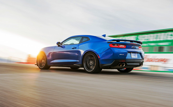 Camaro ZL1 mencerminkan kesungguhan Chevrolet menghidupkan kembali kejayaan muscle car. Bahkan ada versi balapnya, Camaro Z/28.