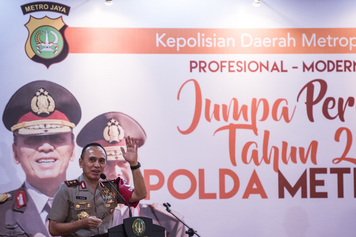 Angka kriminalitas menurun sebanyak sembilan persen atau 15.110 kasus dibandingkan tahun 2015 yang mencapai 16.565 kasus.