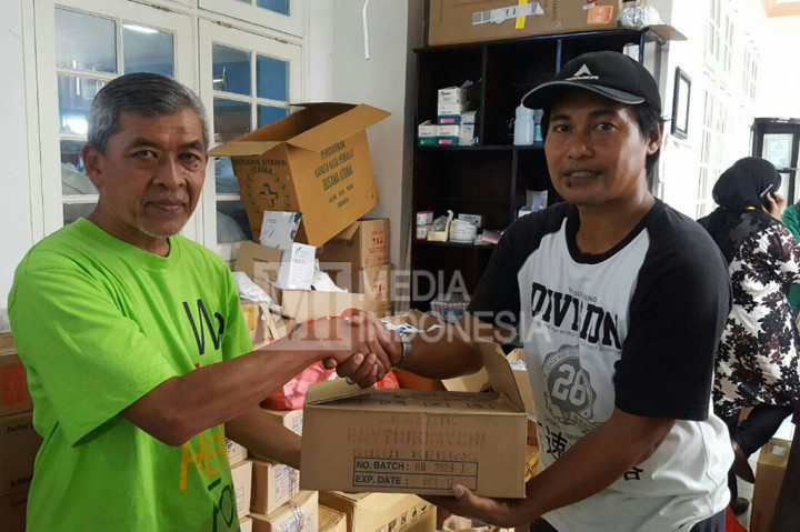 Media Group Serahkan Bantuan untuk Korban Banjir di Bima