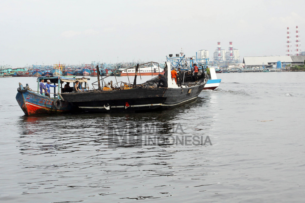 Tujuan pengapungan tersebut agar kapal tidak tenggelam serta mempermudah evakuasi.