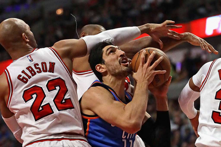 Sementara Enes Kanter menambah 20 poin dan 11 rebound.