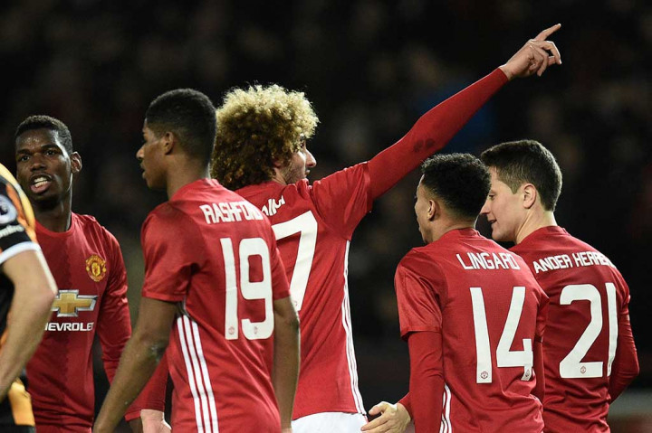 Sundulan Marouane Fellaini pada menit ke-87 menggandakan keunggulan timnya.