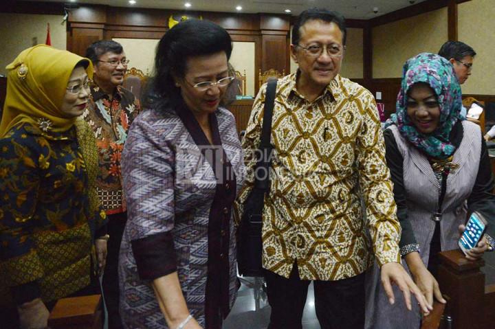 GKR Hemas menyatakan kedatangannya tersebut untuk memberikan dukungan moral ke Irman Gusman. 