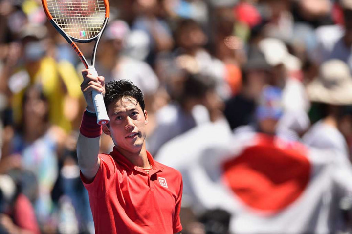 Nishikori melakukan selebrasi usai melaju ke putaran ketiga untuk tahun ketujuh berturut-turut.