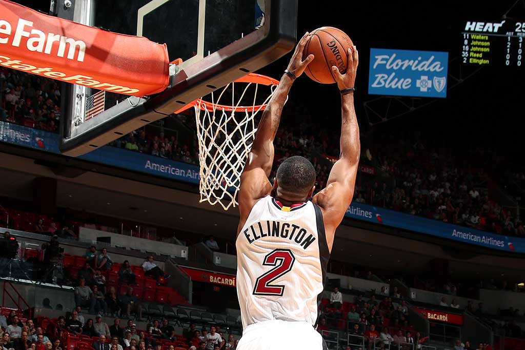 Wayne Ellington yang membukukan 18 poin untuk Heat.