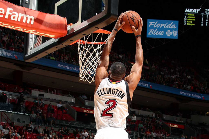 Wayne Ellington yang membukukan 18 poin untuk Heat.