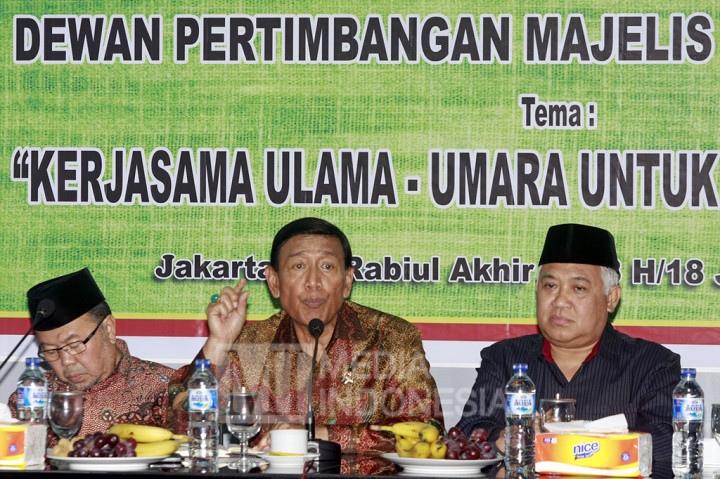 Dia hadir mewakili Presiden Jokowi yang diundang langsung, namun tidak dapat hadir karena ada rapat terbatas.