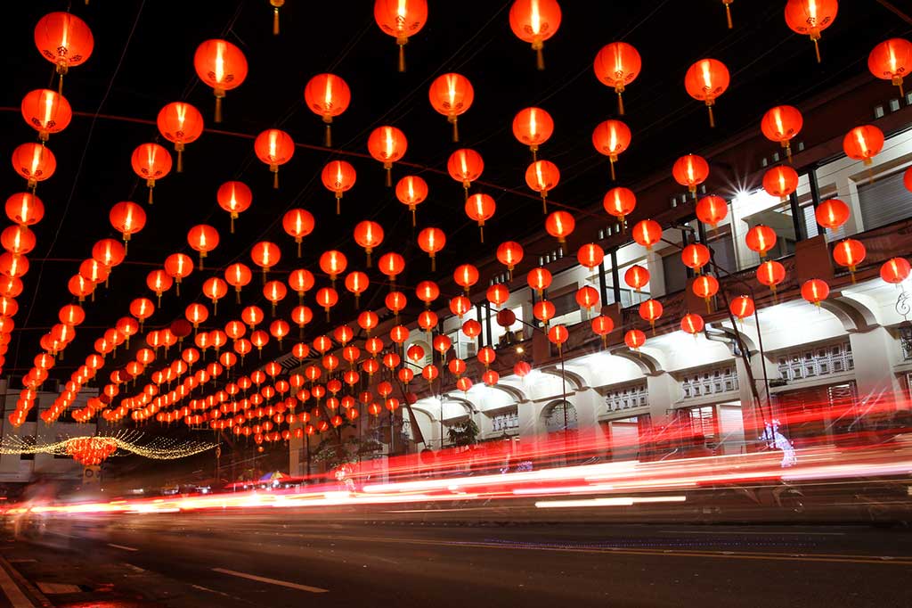 Jelang Imlek, Pasar Gede Solo Dihiasi Ribuan Lampion