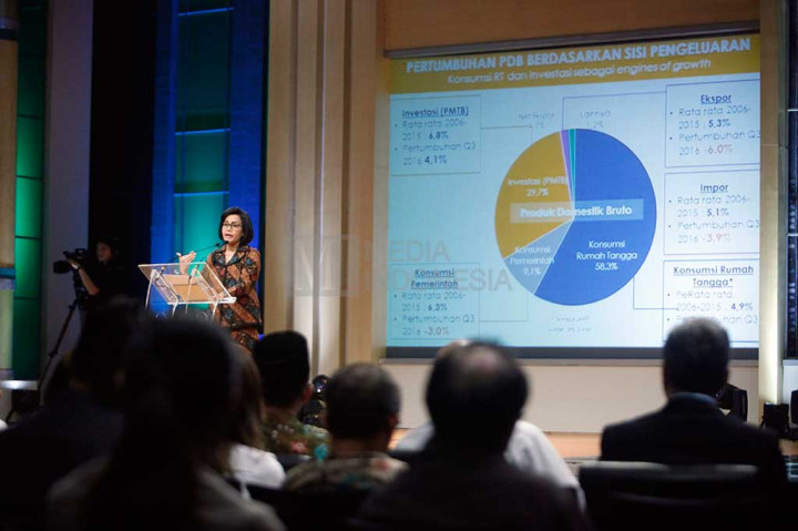 Menteri Keuangan Sri Mulyani menyampaikan kuliah umum Menteri Keuangan dalam rangka HUT ke-47 Media Indonesia di Grand Studio Metro TV, Jakarta, Kamis (19/1/2017).