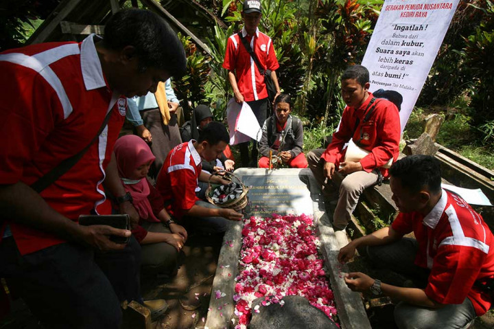 Keluarga Tolak Pemindahan Jasad Tan Malaka