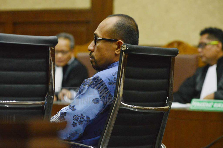 Andi Taufan Tiro menjalani sidang perdana di Pengadilan Tipikor, Jakarta, Rabu.