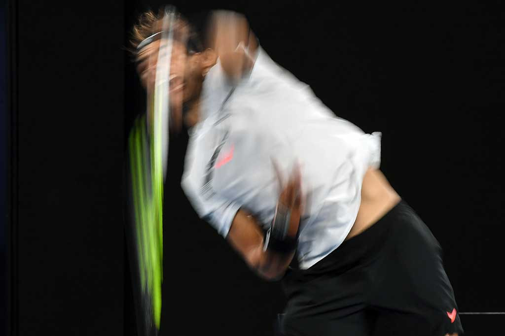 Pada set pertama, unggulan sembilan Rafael Nadal berhasil menang 6-4 atas Milos Raonic.