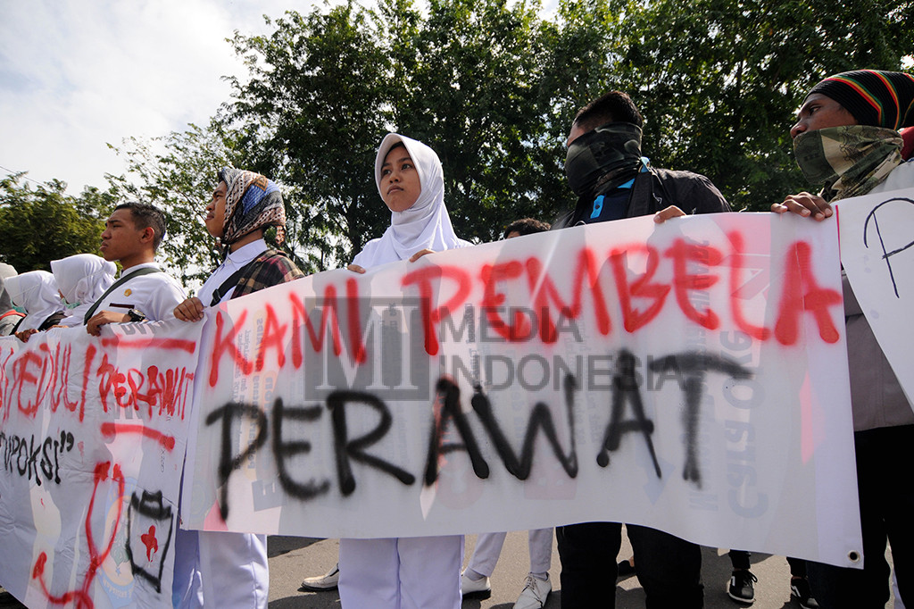 Ratusan Perawat di Palu Desak Gubernur Zumi Zola Minta Maaf