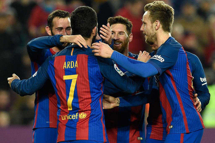 Arda Turan membawa Barcelona memimpin 4-2 pada menit ke-80, setelah sebelumnya Willian Jose membukukan gol kedua untuk tim tamu.