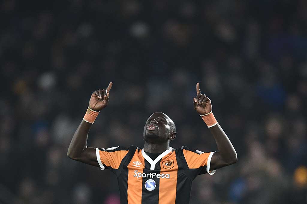 Lima menit jelang bubaran Hull kembali unggul lewat Oumar Niasse. Skor 2-1 bertahan hingga laga usai.