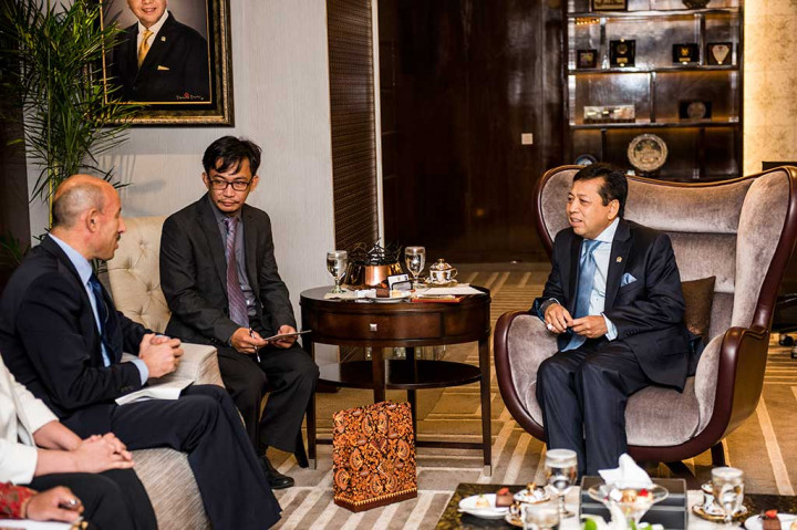 Ketua DPR Setya Novanto melakukan pertemuan dengan Kepala Perwakilan Suriah H.E. Ziad Zaheredin.